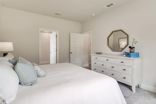 4769 Redhead Ct, Pace, FL 32571