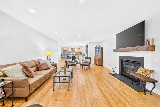 2 Sequoia Street, Billerica, MA 01821
