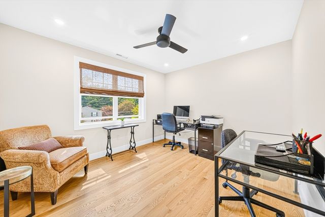 2 Sequoia Street, Billerica, MA 01821