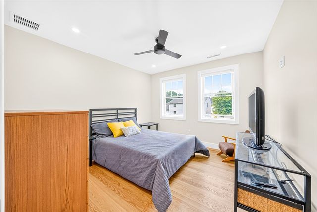 2 Sequoia Street, Billerica, MA 01821
