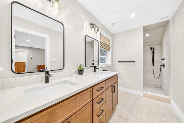 2 Sequoia Street, Billerica, MA 01821