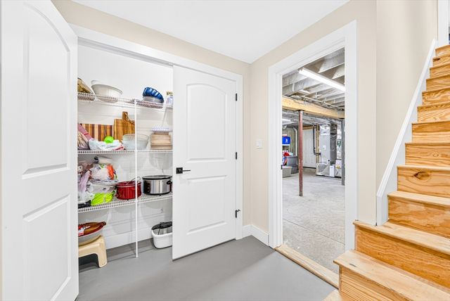 2 Sequoia Street, Billerica, MA 01821
