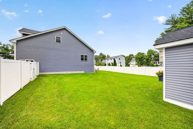 2 Sequoia Street, Billerica, MA 01821