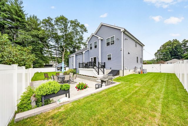 2 Sequoia Street, Billerica, MA 01821