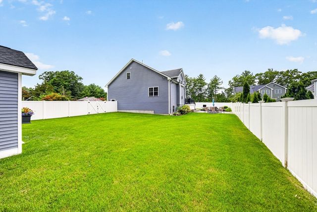 2 Sequoia Street, Billerica, MA 01821