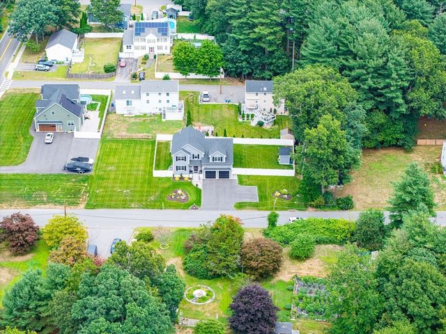 2 Sequoia Street, Billerica, MA 01821