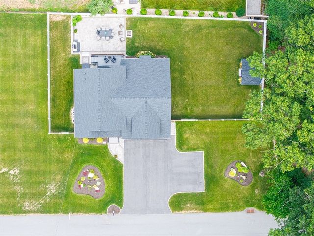 2 Sequoia Street, Billerica, MA 01821