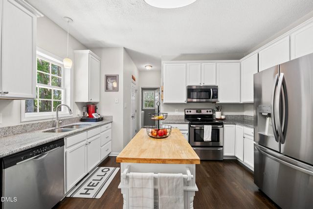 3002 Jehon Court, Apex, NC 27502
