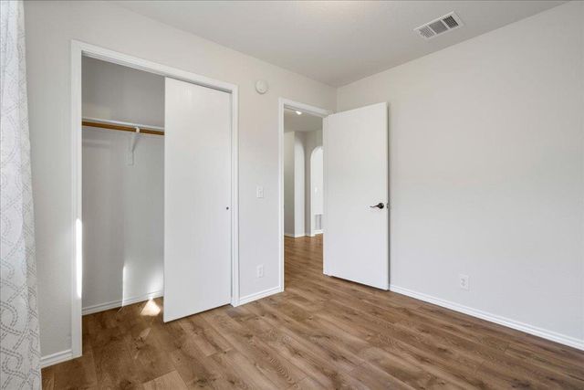 304 Watergate WAY, Hutto, TX 78634