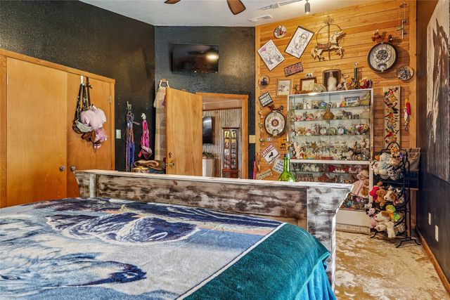 1406 N Johnson Loop, Montague, TX 76251
