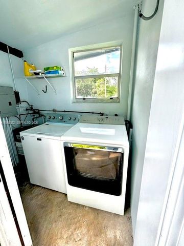 3296 William Ave, Miami, FL 33133