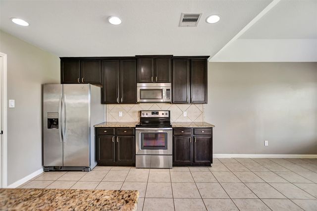 18852 Atascosa Trail, Magnolia, TX 77355