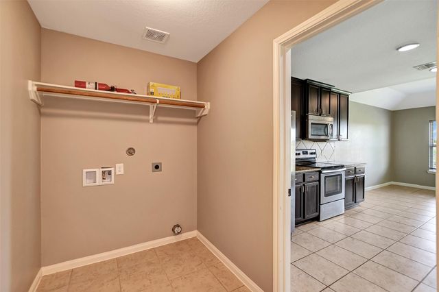 18852 Atascosa Trail, Magnolia, TX 77355