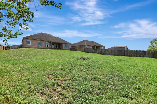 18852 Atascosa Trail, Magnolia, TX 77355