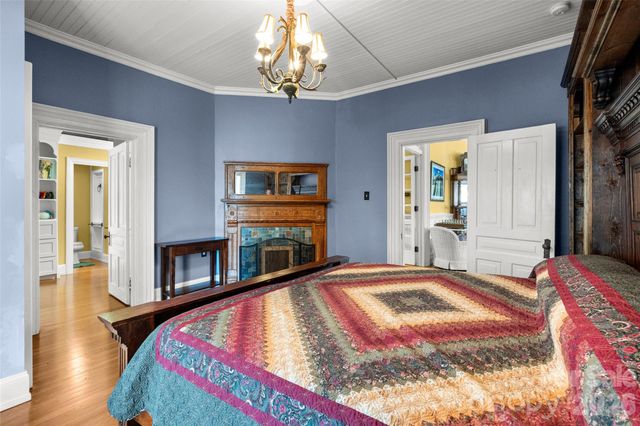 8 College Street, York, SC 29745