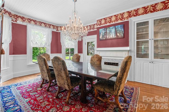 8 College Street, York, SC 29745