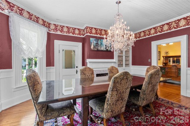 8 College Street, York, SC 29745