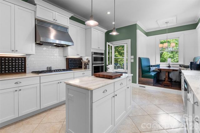 8 College Street, York, SC 29745