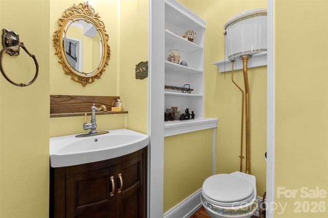 8 College Street, York, SC 29745