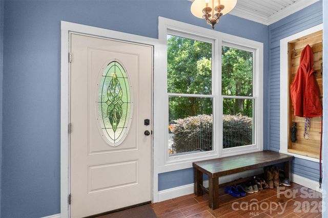 8 College Street, York, SC 29745