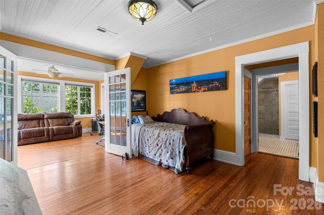 8 College Street, York, SC 29745