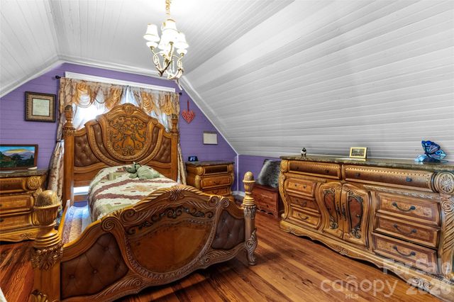 8 College Street, York, SC 29745