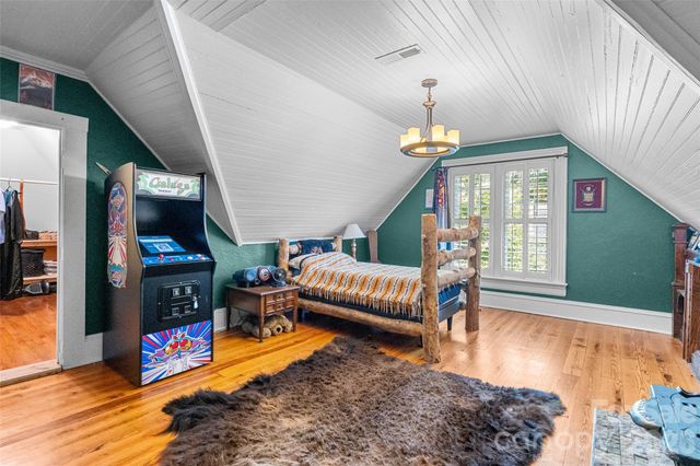 8 College Street, York, SC 29745