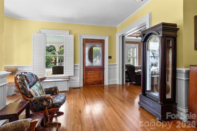 8 College Street, York, SC 29745