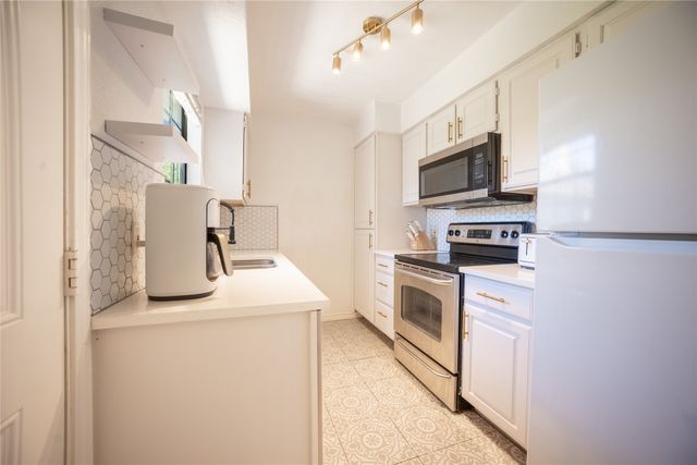 2835 Keller Springs Road 808, Carrollton, TX 75006