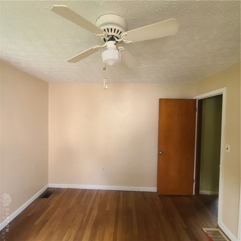 24 Sunset Drive, Bethel Twp, OH 45341