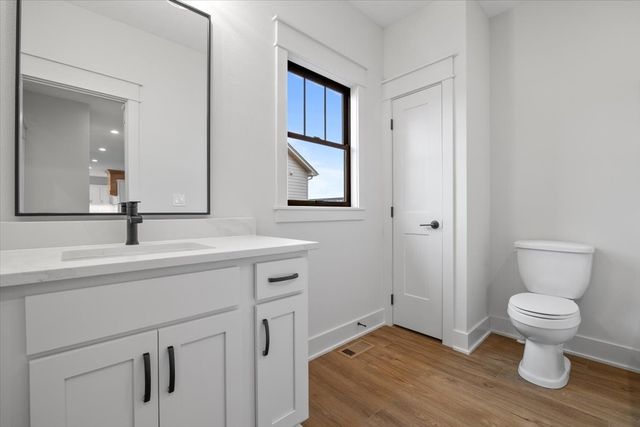 716 E Bridge Road, Polk City, IA 50226