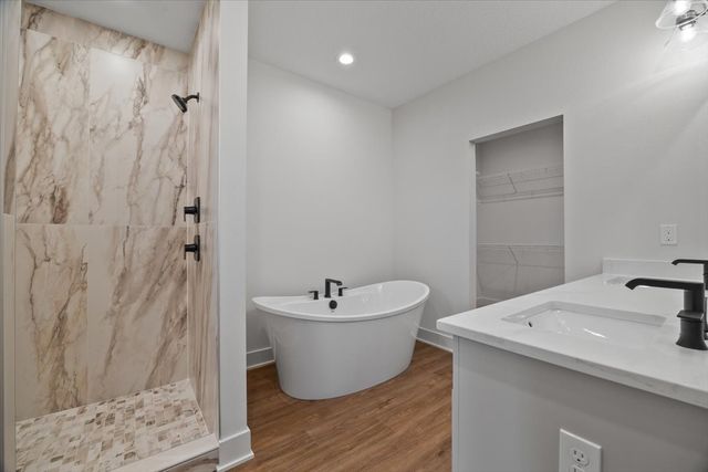 716 E Bridge Road, Polk City, IA 50226