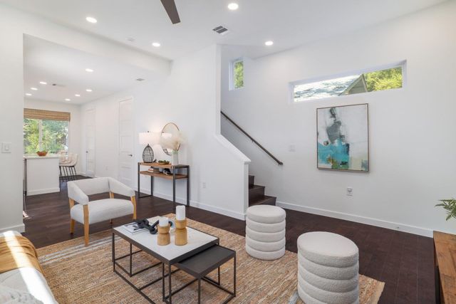 3911 Duval ST 2, Austin, TX 78751