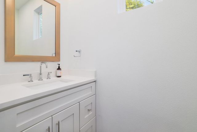 3911 Duval ST 2, Austin, TX 78751