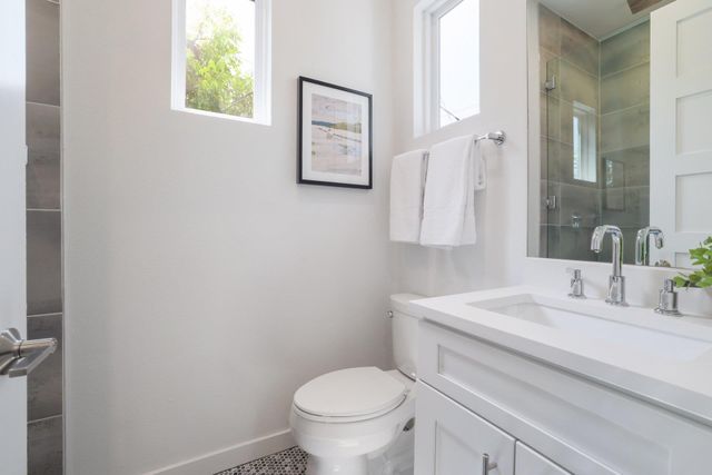 3911 Duval ST 2, Austin, TX 78751