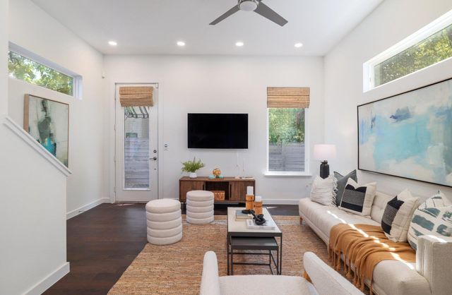 3911 Duval ST 2, Austin, TX 78751