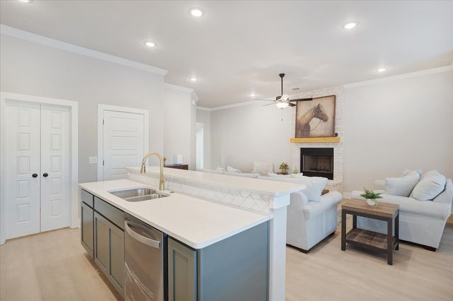 512 Courtney Drive, Sherman, TX 75092