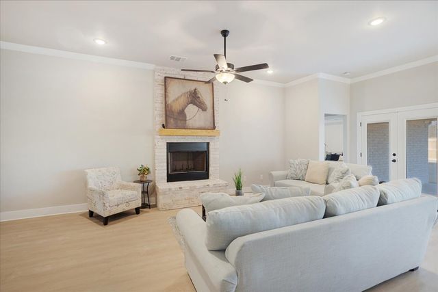 512 Courtney Drive, Sherman, TX 75092