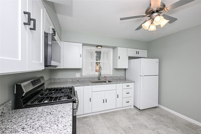 5838 Harter Home Drive, Akron, OH 44319