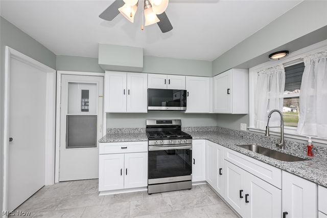 5838 Harter Home Drive, Akron, OH 44319