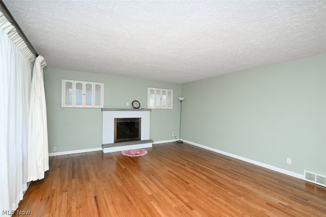 5838 Harter Home Drive, Akron, OH 44319