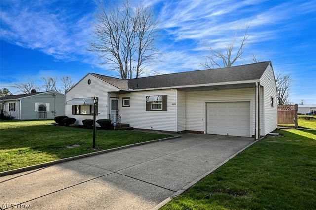 5838 Harter Home Drive, Akron, OH 44319