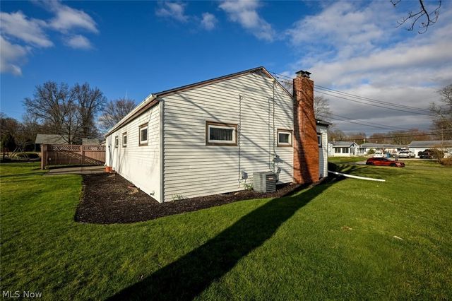 5838 Harter Home Drive, Akron, OH 44319