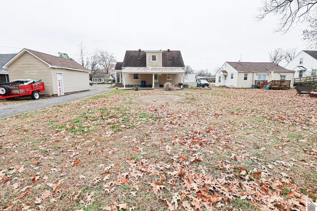 2605 Adams Street, Paducah, KY 42003