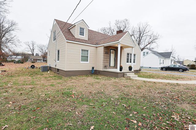 2605 Adams Street, Paducah, KY 42003