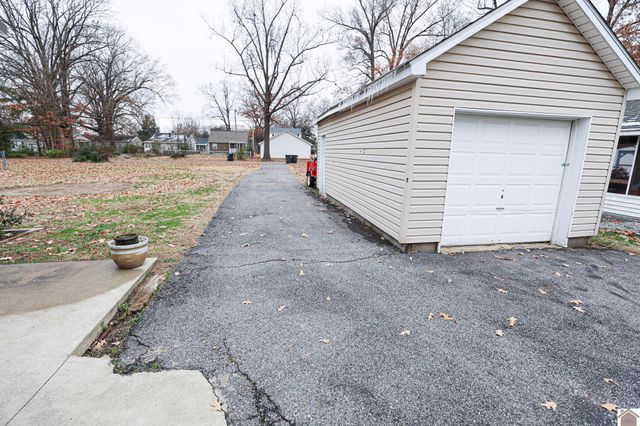 2605 Adams Street, Paducah, KY 42003