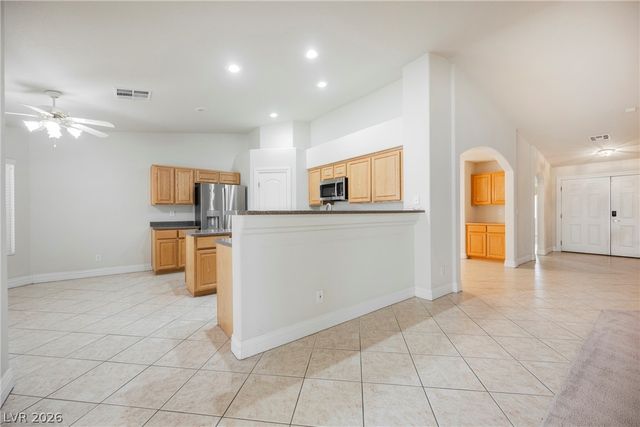 2467 Vegas Vic Street, Henderson, NV 89002