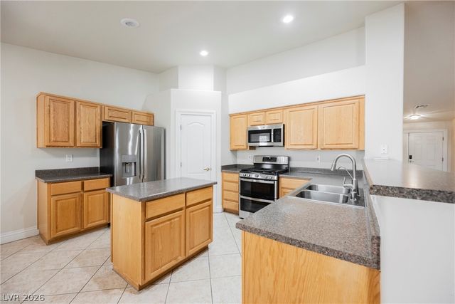 2467 Vegas Vic Street, Henderson, NV 89002