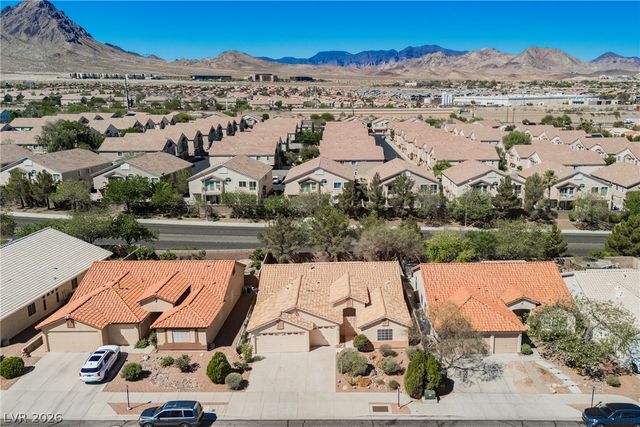 2467 Vegas Vic Street, Henderson, NV 89002