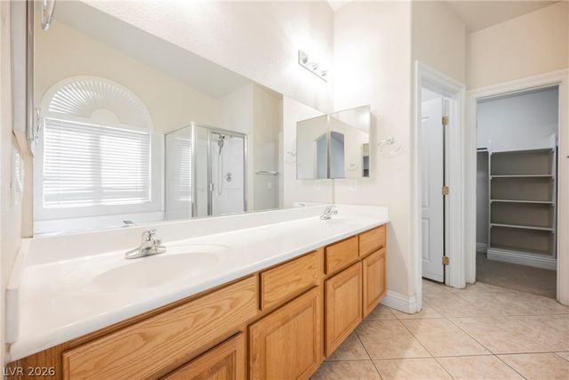 2467 Vegas Vic Street, Henderson, NV 89002